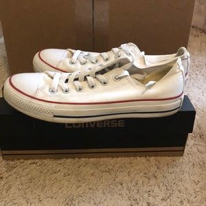 Size 8 women’s white converse